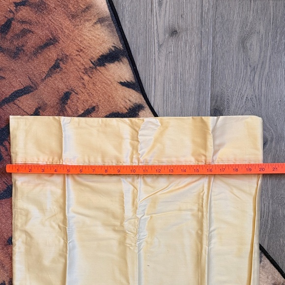 Lauren Ralph Lauren Cream Cotton pillowcases - Picture 7 of 8